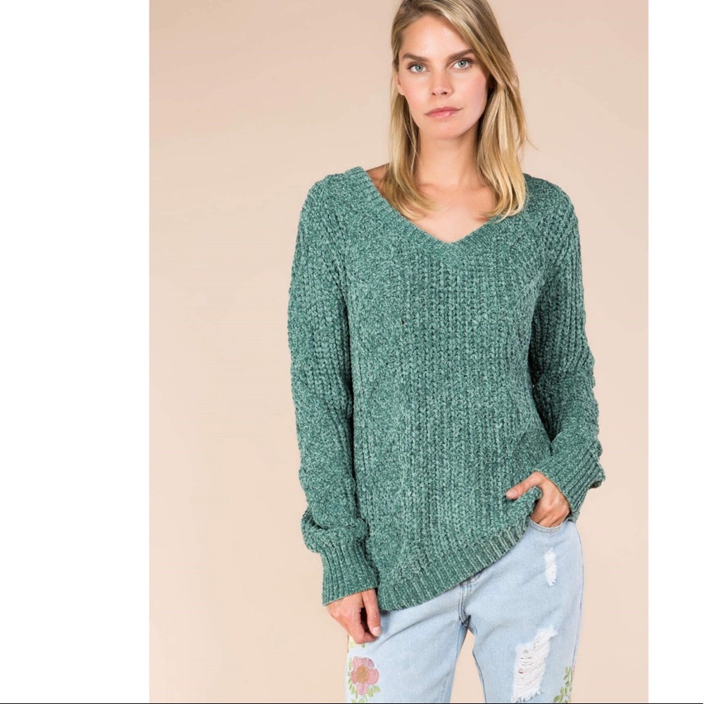 Cable Knit Velvet Chenille Pullover - Picture 2 of 3